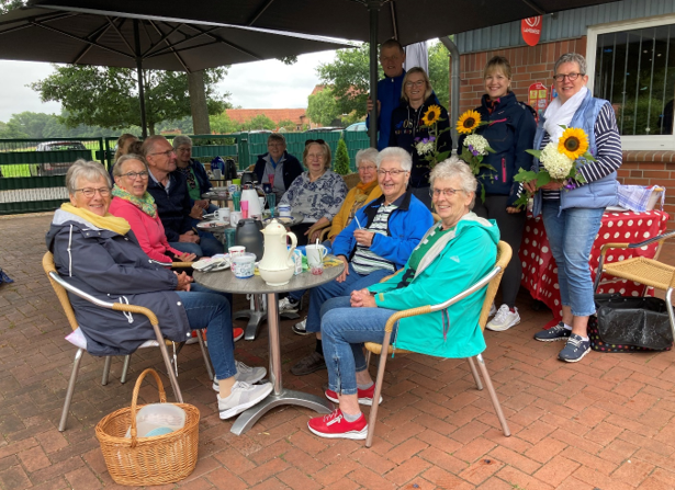 Wietzener Frühschwimmer dankten den Schwimmmeistern