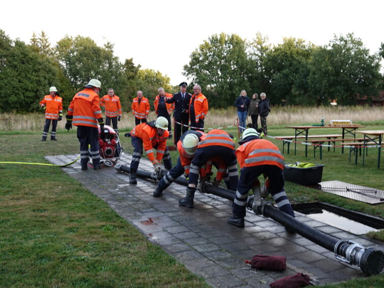 Kameradschaftspflege stand bei abendlichen Wettbewerb im Mittelpunkt
