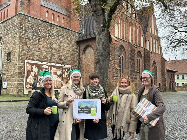 Lokale Akteur*innen präsentieren regionale Produkte