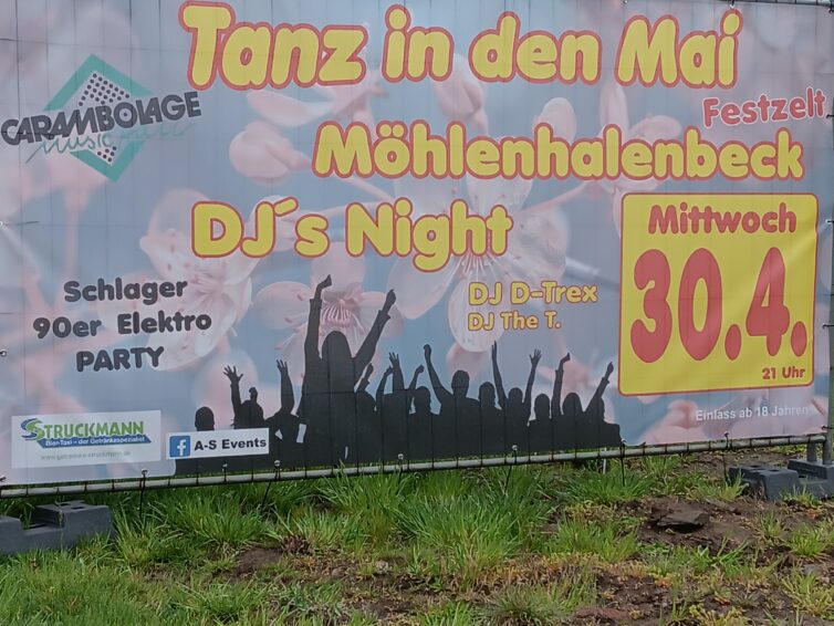 „Tanz in den Mai“ und Trecker Treck in Möhlenhalenbeck